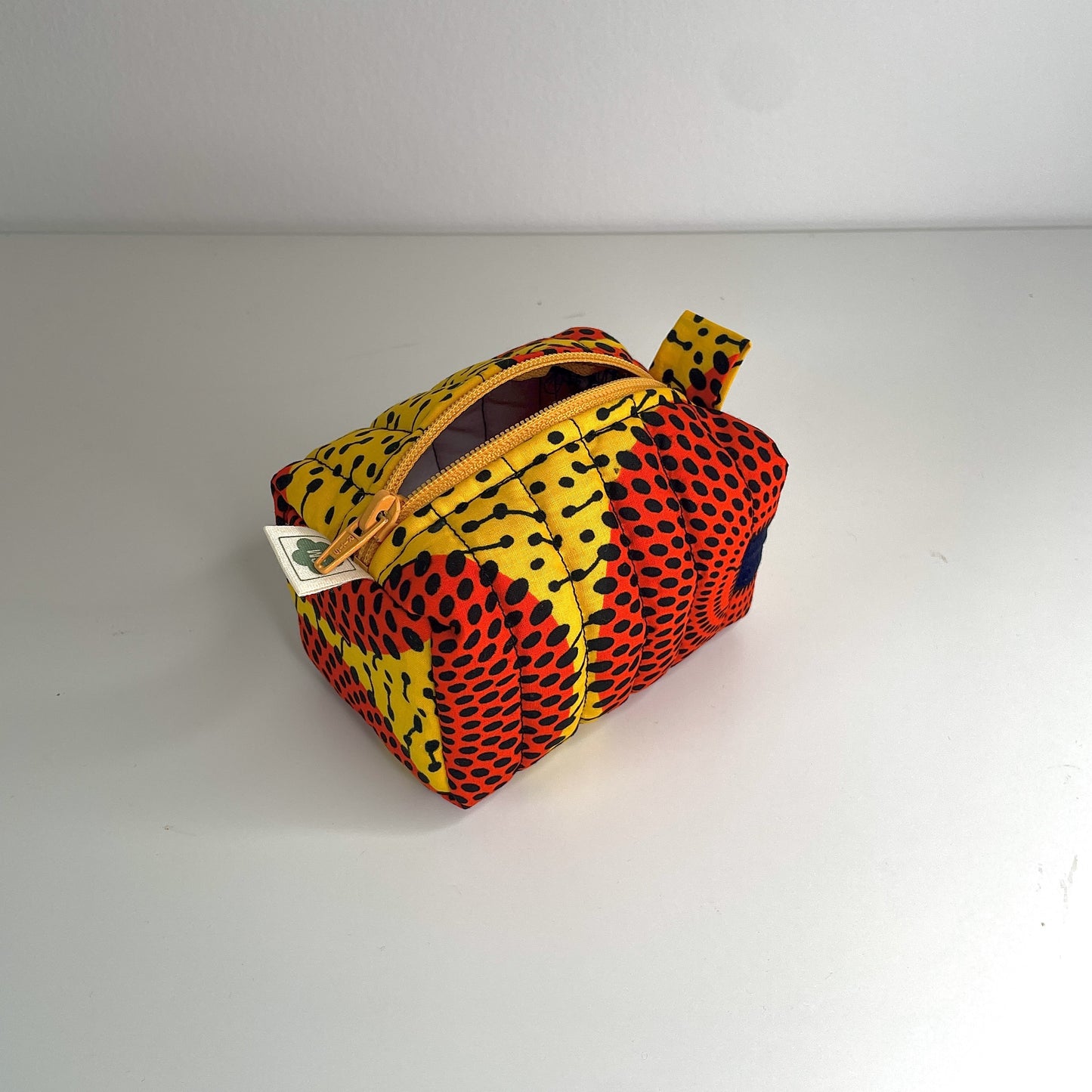 Pouch S