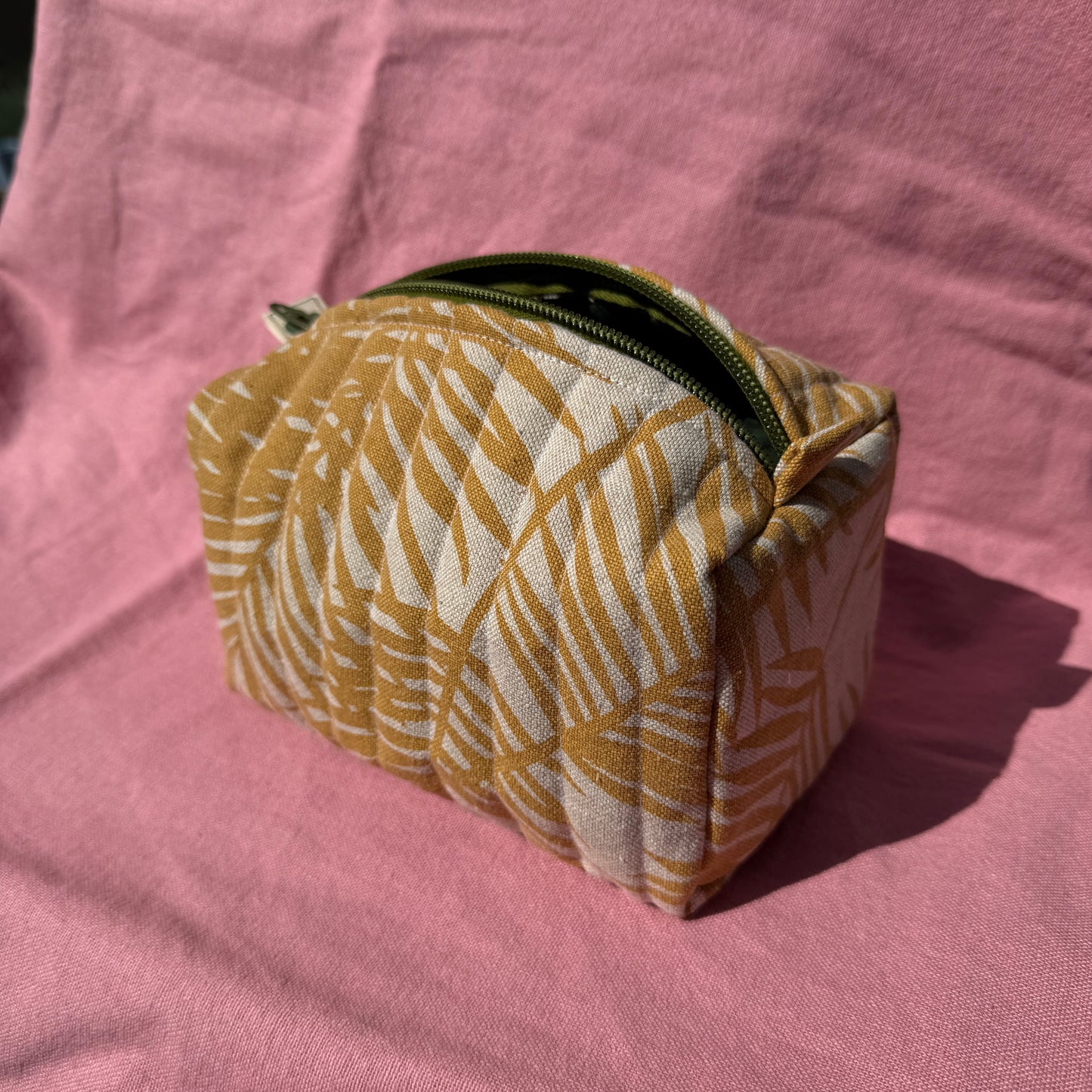 Sustainable Large Pouch