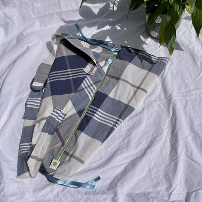 MarieBloom flower bag made from upcycled fabrics, hands-free for carrying flowers